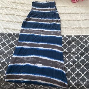 Maxi skirt or midi dress. Can fit S/M